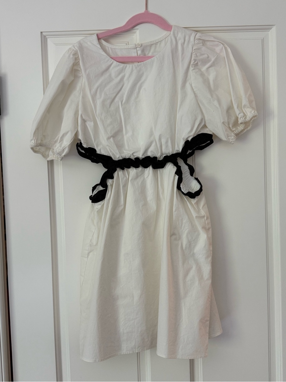 Zara White Puff-Sleeve Dress with Black cutout girls size 11-12